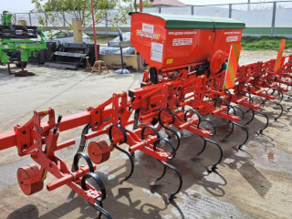 Cultivator/Prasitor Gaspardo 8 randuri/ rabatabil/  fertilizare