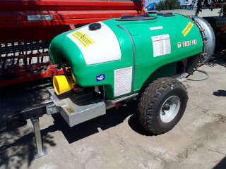 Mașină de stropit în vie și livadă, Servoplant T628