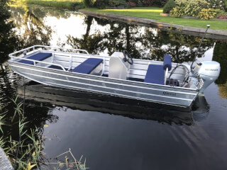 Qwest Marine F401